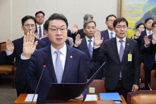 9000억 손실 위기…국민연금 MBK파트너스 투자, 상당히 실패