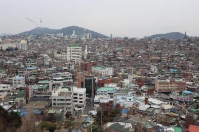 (23일 1면 톱/표있음) 현대건설·삼성물산, 정비사업 10조 클럽 눈앞… 강남 넘어 여의도·장위로 격돌