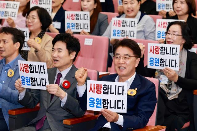 전라남도의회 김태균 의장이 지난 20일 전남여성가족재단에서 열린 2025년 전라남도국공립어린이집연합회 원장 역량 강화 워크숍에 참석했다사진전남도의회