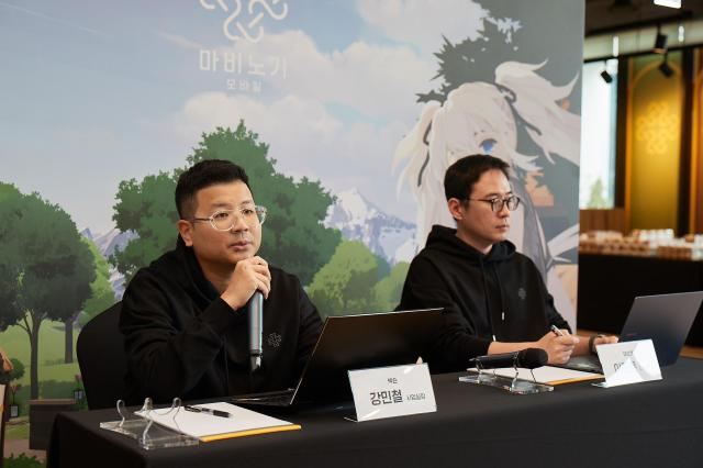 20일 서울 성동구 KTG 상상 플래닛에서 열린 ‘마비노기 모바일’ 공동 인터뷰에 참여한 강민철 넥슨 사업실장 이진훈 데브캣 디렉터 사진넥슨