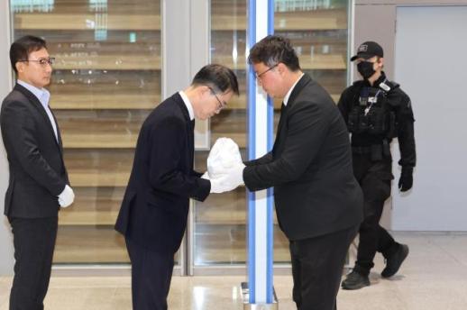 在柬埔寨遇难韩国大学生遗体被运送回国