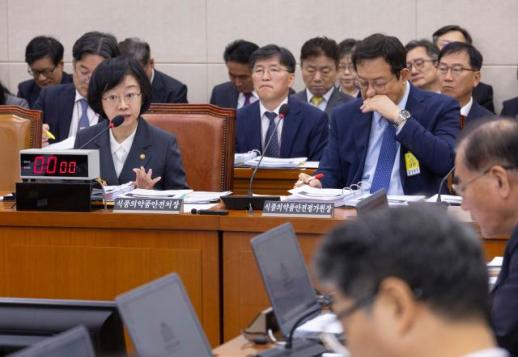 [2025 국감] 비만약 청소년 처방 급증…오유경 식약처장 오남용 관리 강화