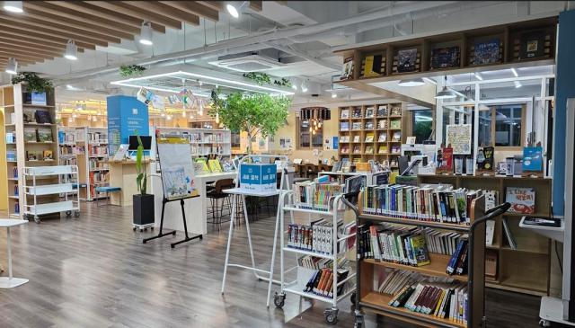 표선중학교 자청비도서관 사진문체부