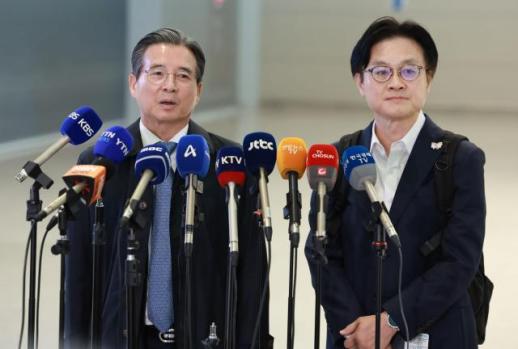 [속보] 김용범 정책실장, 관세협상차 美 출국…국익 최선안 타결안 만들 것