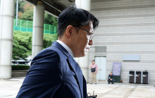 김건희 측에 그림 공천 청탁 김상민 전 검사 재판 시작