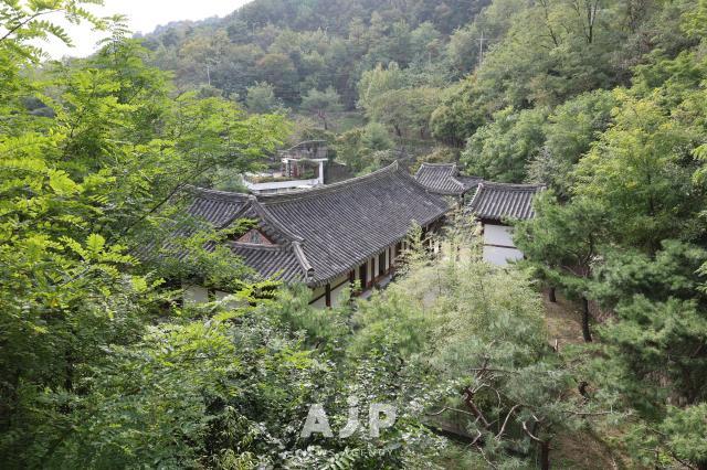 청운문학도서관 AJP Yoo Na-hyun