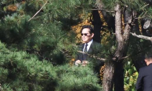 李在镕等出席李健熙去世5周年追悼仪式