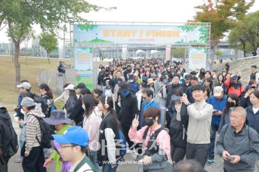[포토] 2025 서울 한강 걷기대회 성황리에 출발