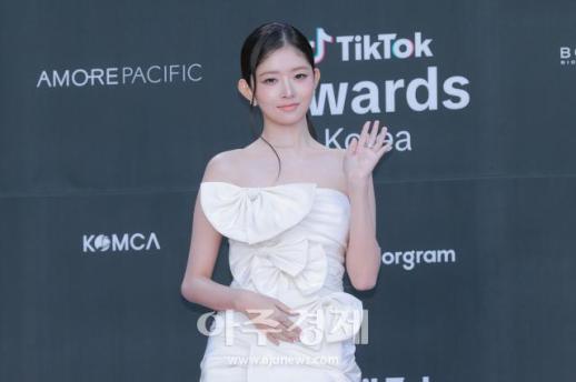 [포토] 아이브 레이, 틱톡 어워즈2025 레드카펫 참석