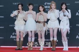 키키, 틱톡 어워즈2025 레드카펫 참석
