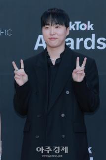 [포토] 달쑤, 틱톡 어워즈 2025 레드카펫 참석