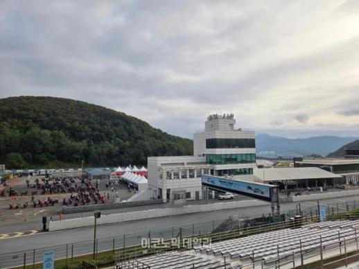 트랙 체험하고, 공연 보고...2500대 차량 집결 혼다 데이 가보니