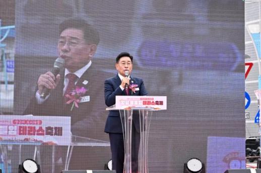 전진선 양평군수, 남한강 테라스로 강변관광 새 판을 연다