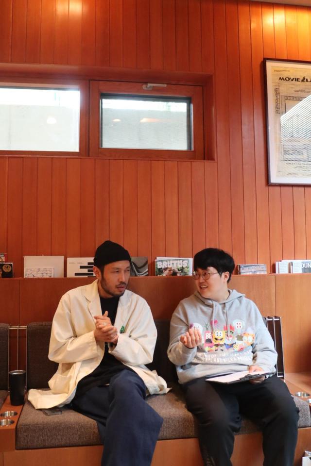 인터뷰 장면 사진 김호이 기자