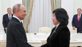Putin meets North Korean foreign minister, hails progress in ties