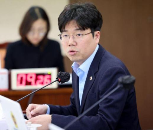 [로컬의정] 직장 내 괴롭힘 제도적 장치 강화된다