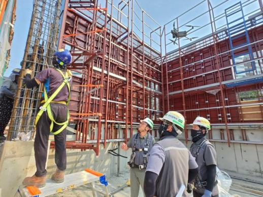 광주 화정아이파크 또 사고… HDC현대산업개발 안전 불감증 논란 재점화