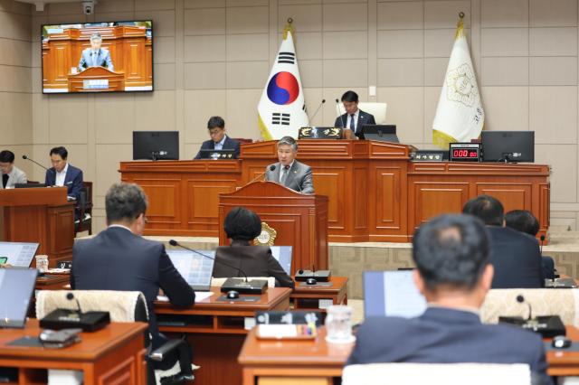 고흥군의회는 지난 27일 제341회 임시회 제2차 본회의를 열고 14일간의 회기 일정을 마무리했다 사진고흥군의회