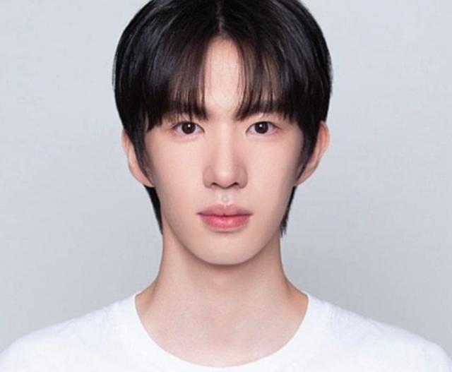 모덴베리코리아 연습생 하민기 사진모덴베리코리아