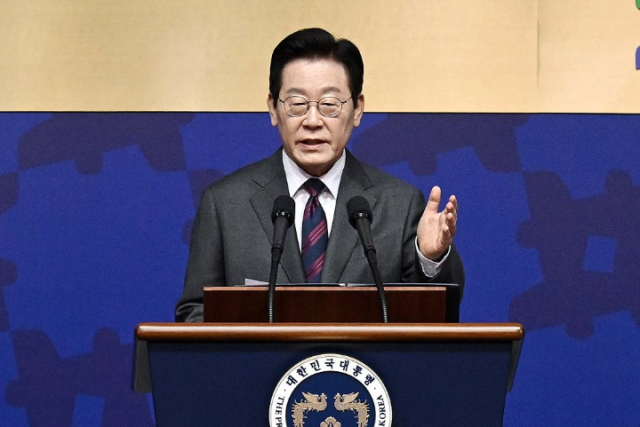 이재명 대통령이 29일 경북 경주예술의전당에서 열린 APEC CEO최고경영자 서밋 개회식에서 특별연설을 하고 있다사진연합뉴스