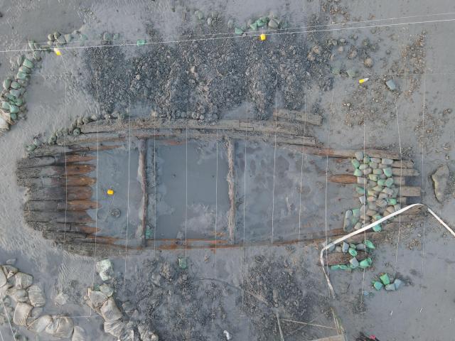 해남 송호해수욕장에서 발견·신고된 해남 송호리1호선사진국가유산청