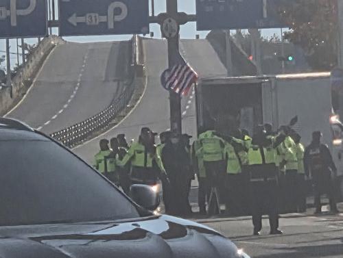 시진핑 환영집회 방해하고 경찰 폭행한 유튜버 3명 검거