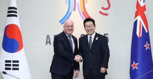 韩国与新西兰领导人在庆州举行会谈