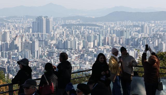 서울 남산에서 바라본 아파트 단지 사진연합뉴스