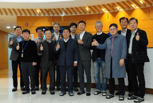 호남발전특위, 광주 글로벌기업 앰코테크놀로지코리아 방문 