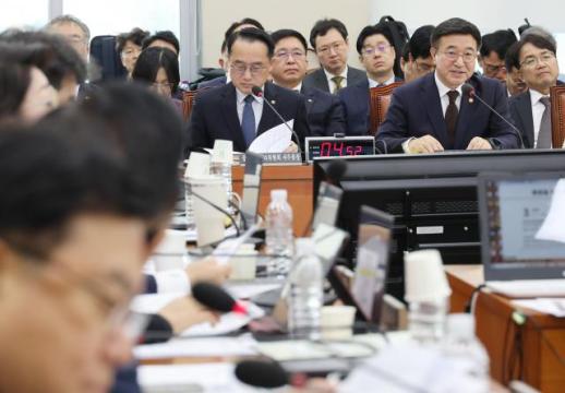 [종합] 李, 다카이치 총리에 미래 지향적 협력 강화…日 지방 도시서 보자