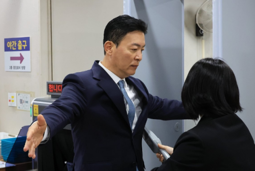 尹 비화폰 기록 삭제 이뤄지지 않아...김건희가 뭐냐 여사 붙여라