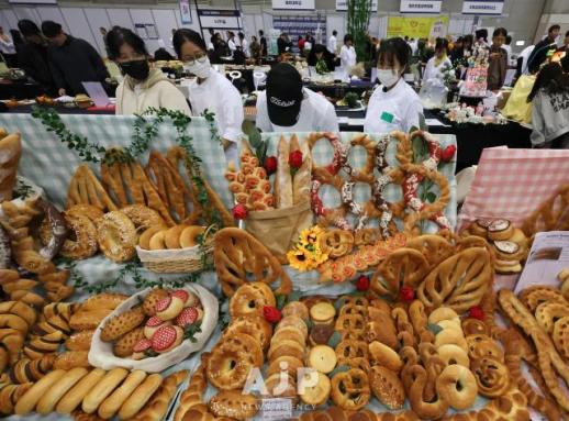 PHOTOS: 2025 Small Business Convention opens with craftsmanship and passion on display