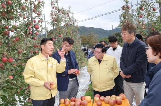 포항시의회, 농작물 피해 현장 방문
