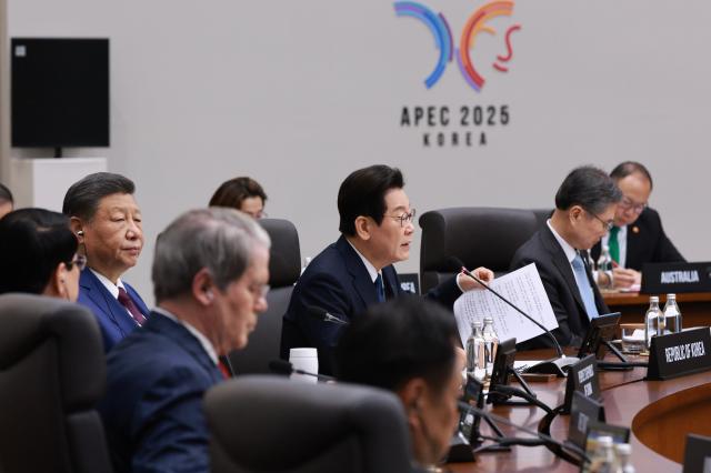 李 신성장 동력 창출 방안 함께 모색…APEC 세션2 개회