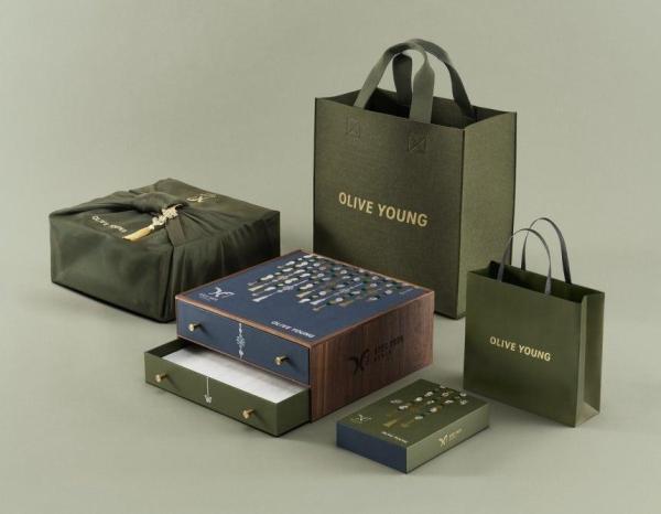 CJ Olive Young, riding K-beauty wave, becomes must-visit stop for foreign tourists