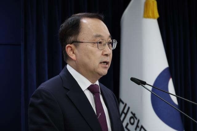 South Korea urges North Korea to come forward for talks