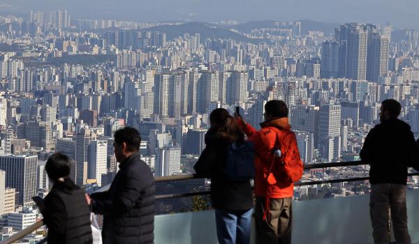 Foreign home purchases fall to 32-month low in S. Korea after new restrictions