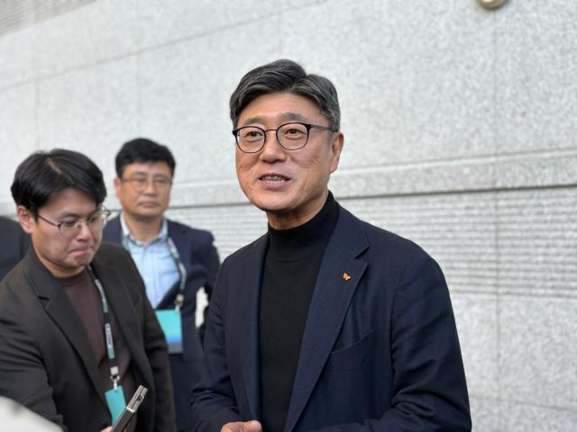 정재헌 SKT CEO "고교 때 기술 전공… AI·MNO 투트랙 강화"