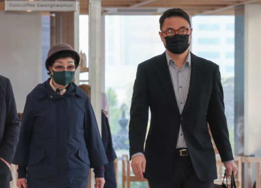 김건희 특검, 모친·오빠 동시 소환…양평 공흥지구 본격 수사