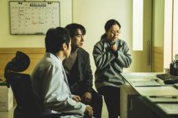 [최씨네 리뷰] 김병철·송지효·김히어라 구원자 기적의 대가를 묻다