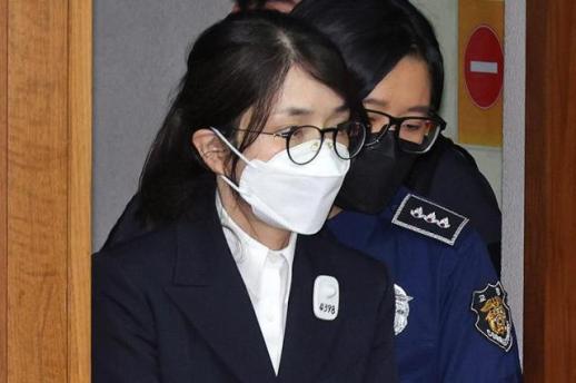 김건희 측 두 차례 가방 선물 받은 것 맞아...그라프 목걸이는 받지 않아