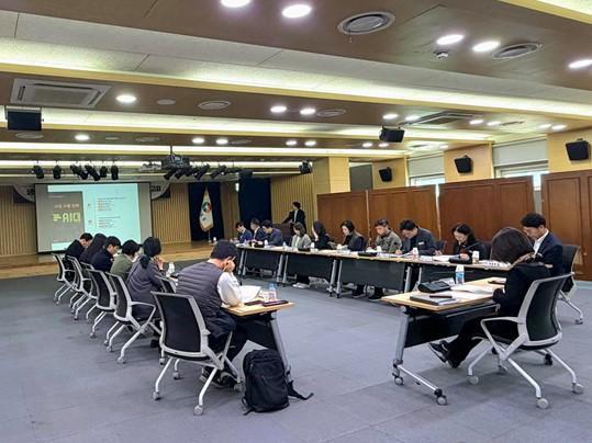 5일 경상남도청에서 열린 생성형 AI 기반 통합복지플랫폼 구축 사업 사업설명회 사진솔트룩스