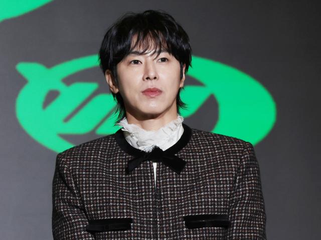 東方神起ユンホ、デビュー22年目で1stフルアルバム『I-KNOW』リリース