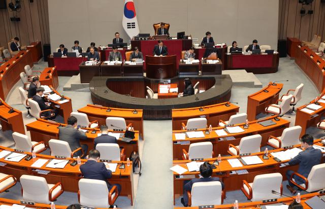 来年の782兆ウォン予算案の審査に突入…拡張財政を巡り「国家債務の増加懸念」