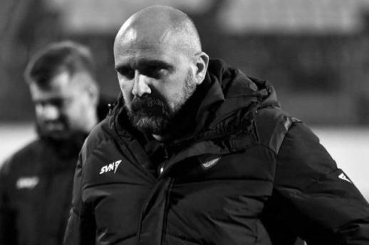 세르비아 축구 지조비치 감독, 경기 중 심장마비로 숨져