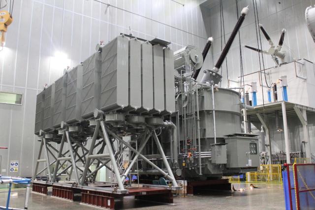 400kV 변압기 출하 전 최종 시험 장면 사진일진전기