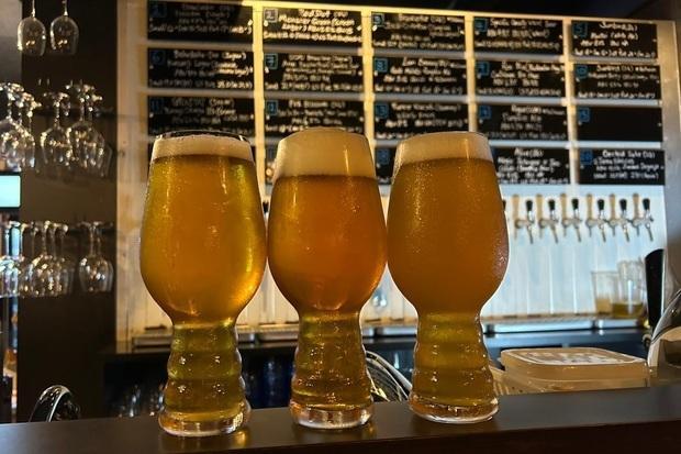 이번에 판매된 맥주는 총 6종으로 가격은 레귤러 사이즈 기준 2125싱가포르달러세금 별도였다 싱가포르 중심부 사진에히메현 제공