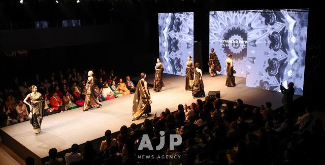 6일 서울 강남구 섬유센터에서 Celebrating India 행사가 진행되고 있다 AJP Yoo Na-hyun