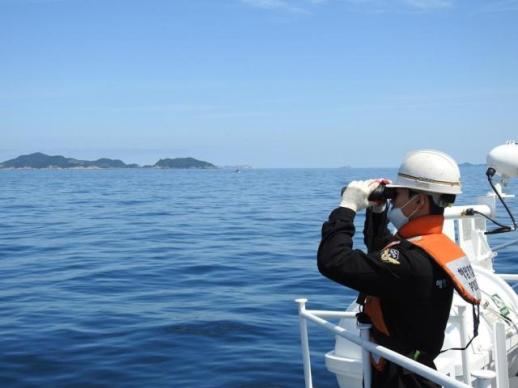 一艘中国渔船在群山於靑岛附近海域倾覆 船上共9人