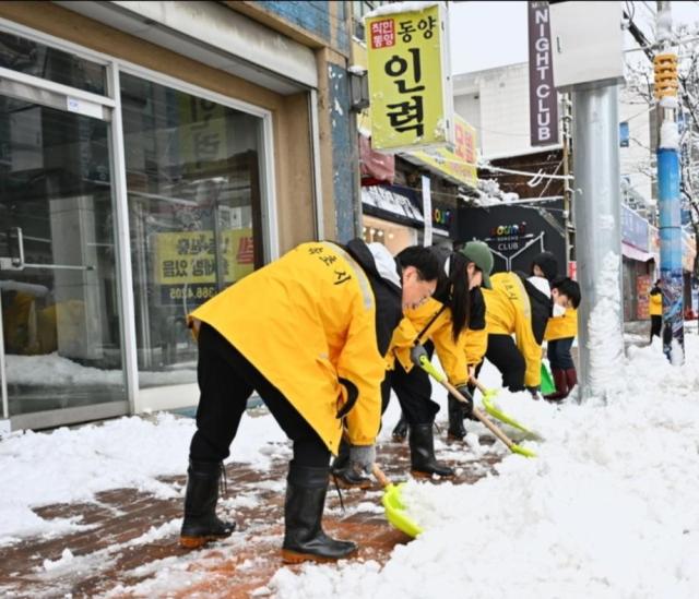 지난해 속초시 제설작업 사진이동원 기자